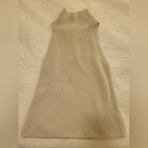 Madewell knit crochet turtleneck sleeveless top - Picture 3 of 5